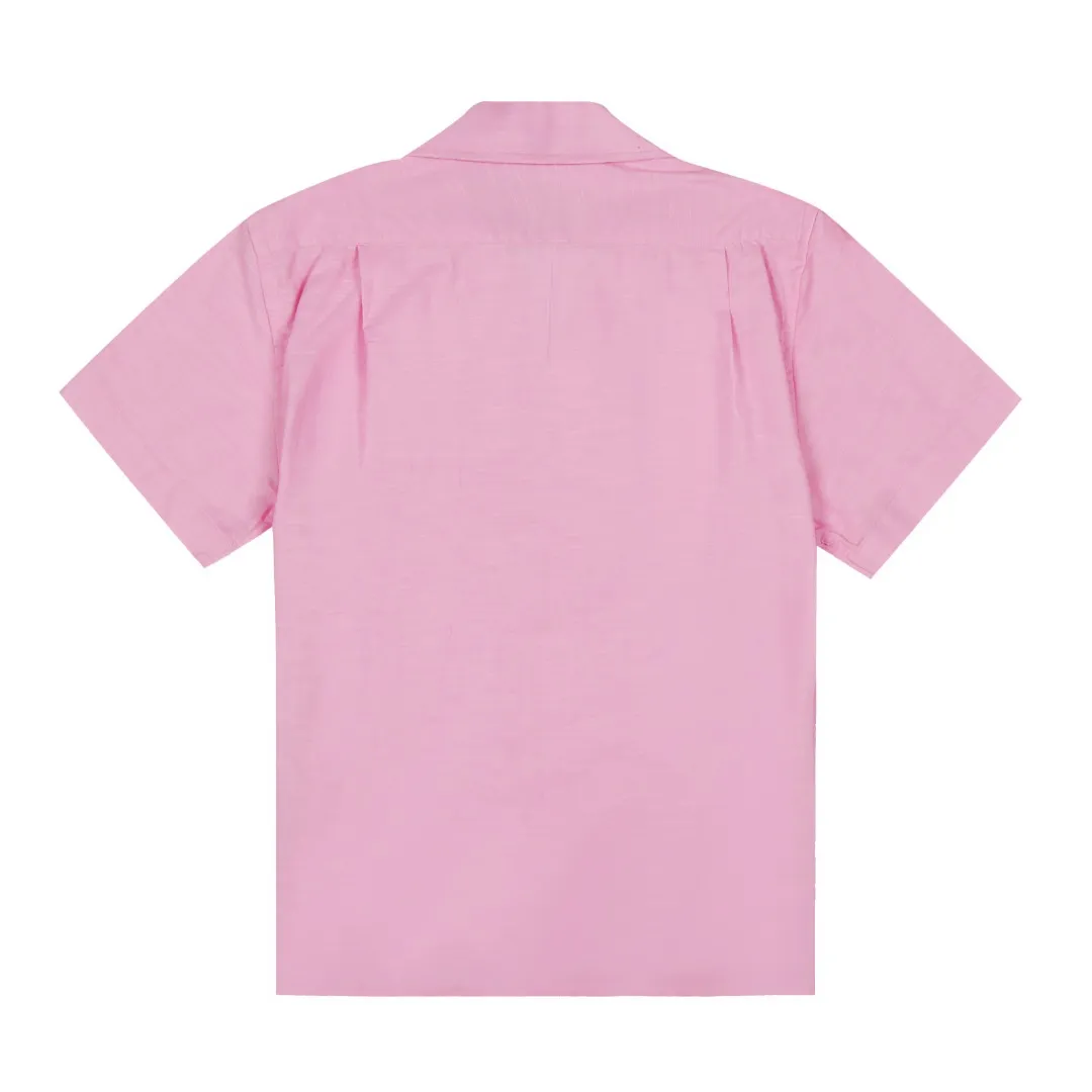 P230 White background picture [High-end quality] Style number: 25055# Color: Navy blue/off-white/ice blue/light pink/chicken yellow/khaki Size: S to XL - Ralph Lauren/Ralph Lauren 25SS Summer popular high-quality old money style Cuban collar pocket style short-sleeved linen couple shirt - originality restoration 95% cotton blended bamboo linen pre-car wash treatment tight and soft texture ✅ - 100% restored workmanship Complete professional shirt with embedded clips in bifurcated sleeves, top button earrings ✅ - Custom dyed original pearlescent white buttons with different sizes ✅ - Special shaped chiffon foil inside the collar door tube, which is not easy to deform and pull ✅ - Ralph Lauren/linen pocket style short-sleeved shirt. It is different from the classic style and has a niche style. It perfectly combines comfort and high-end. An indispensable piece in summer. It is both cool and textured. It is the king of ins style with every snap. It can be used for commuting and vacationing. There’s no pressure to switch between different styles, and the classics never go out of style.